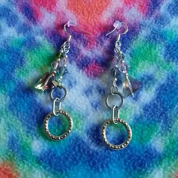 earrings - Picture 4 of 5